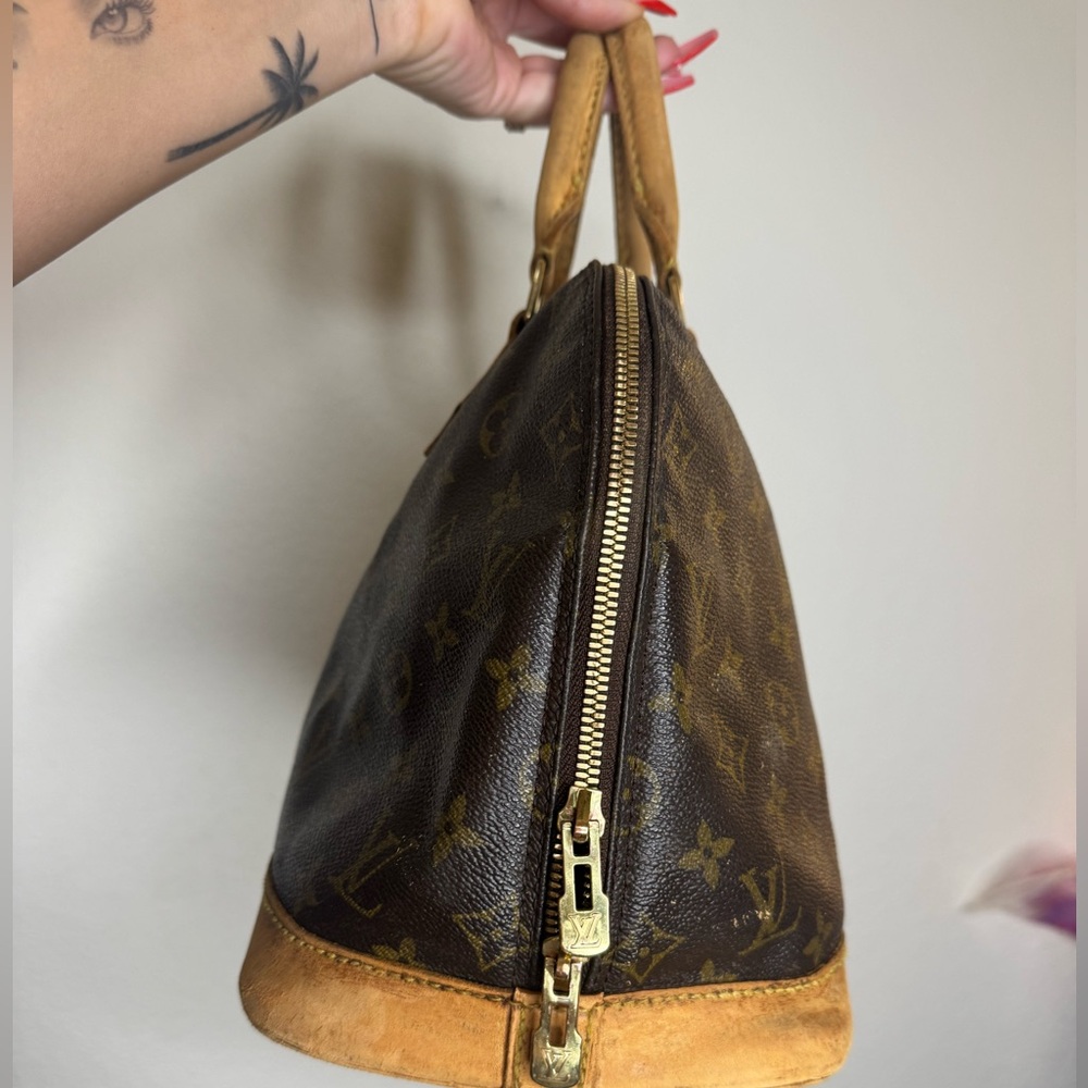 LOUIS VUITTON ALMA PM MONOGRAM TOTE - Picture 5 of 8